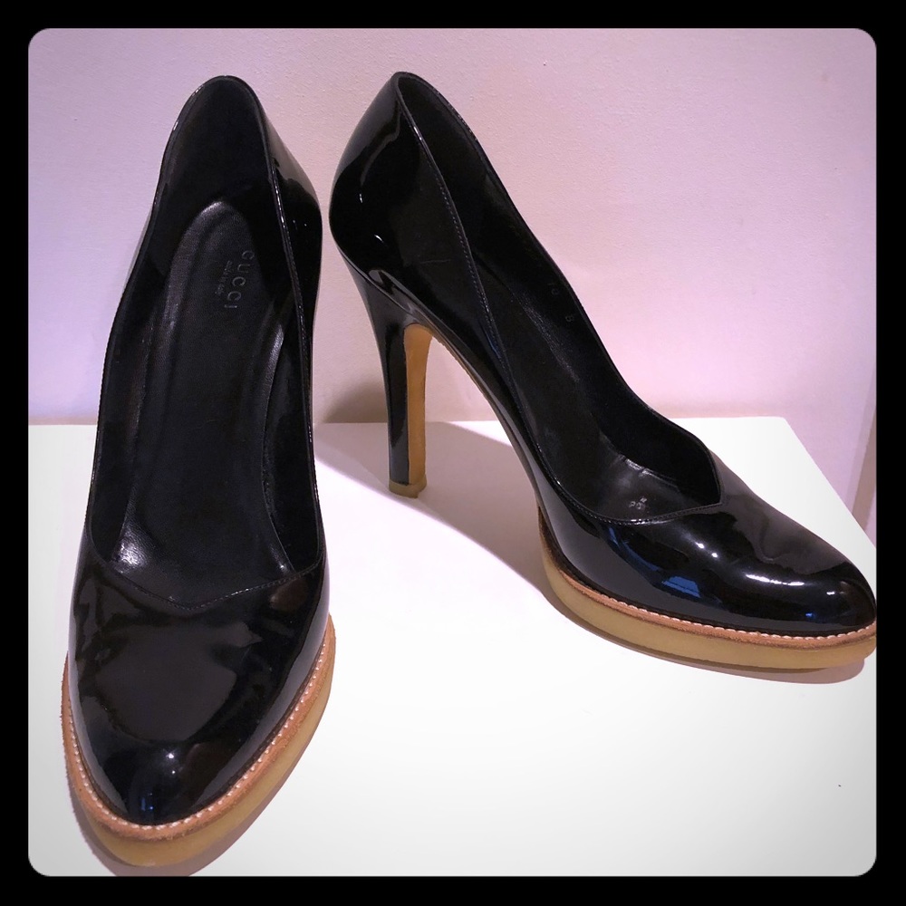 Gucci Size 10 Black Patent Leather Pumps